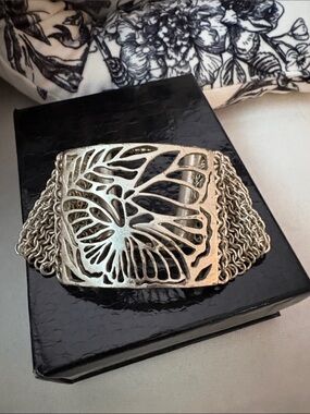 Vintage Silver Floral Cutout Multi-Chain Bracelet